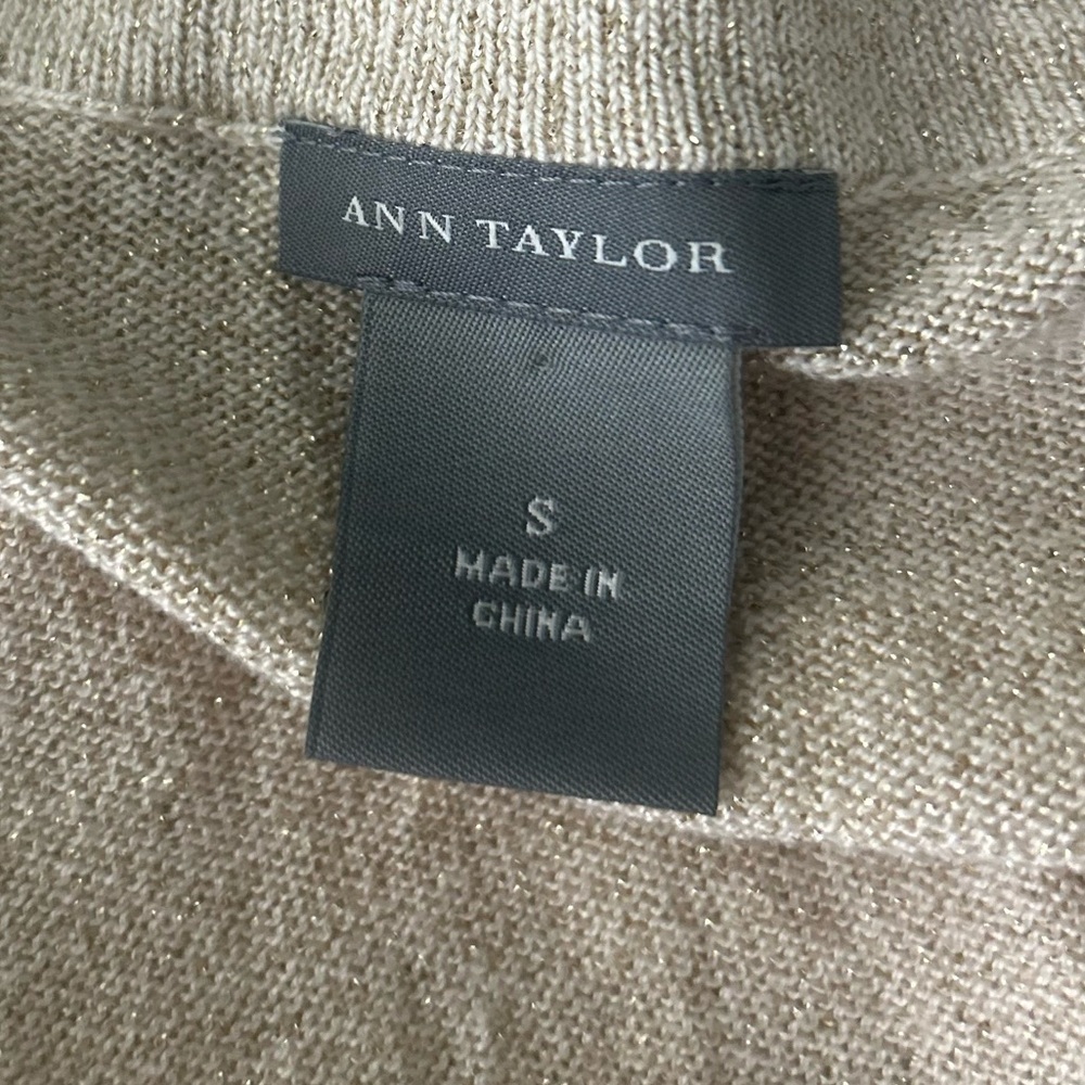 Ann Taylor Silk/Cotton jewel button cropped cardigan sweater S - Picture 4 of 9
